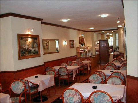 Hotel Tourist Frankfurt am Main Exterior photo